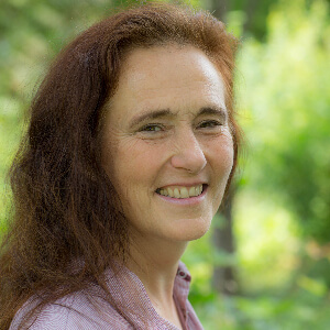 Speaker - Carina Simons